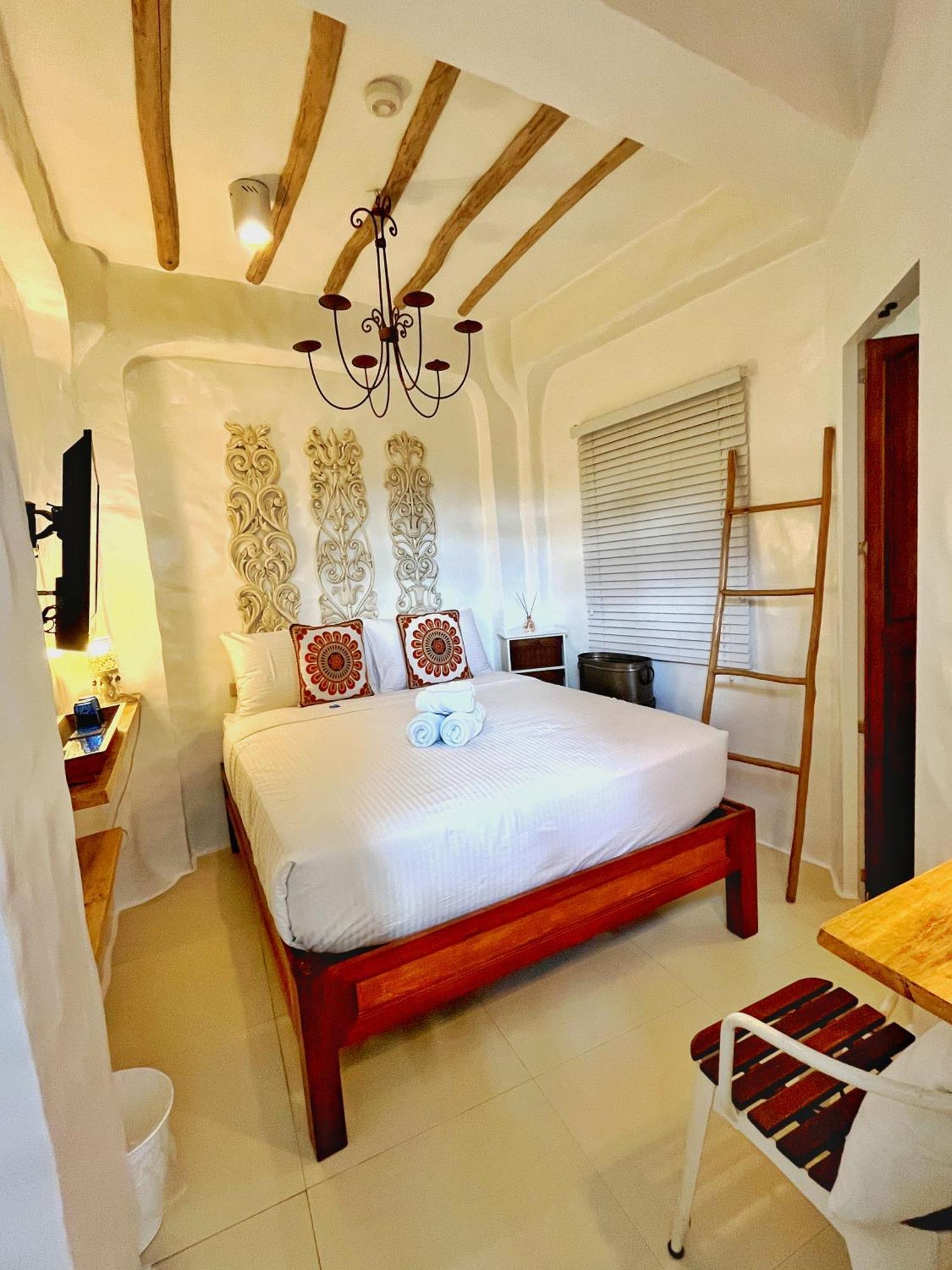 Lugar Bonito Hotel Balabag  Eksteriør billede