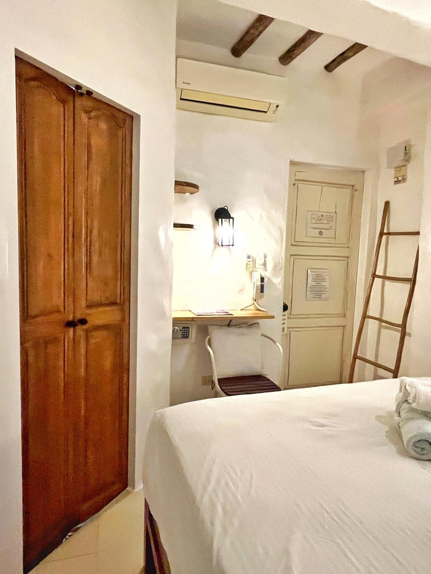 Lugar Bonito Hotel Balabag  Eksteriør billede