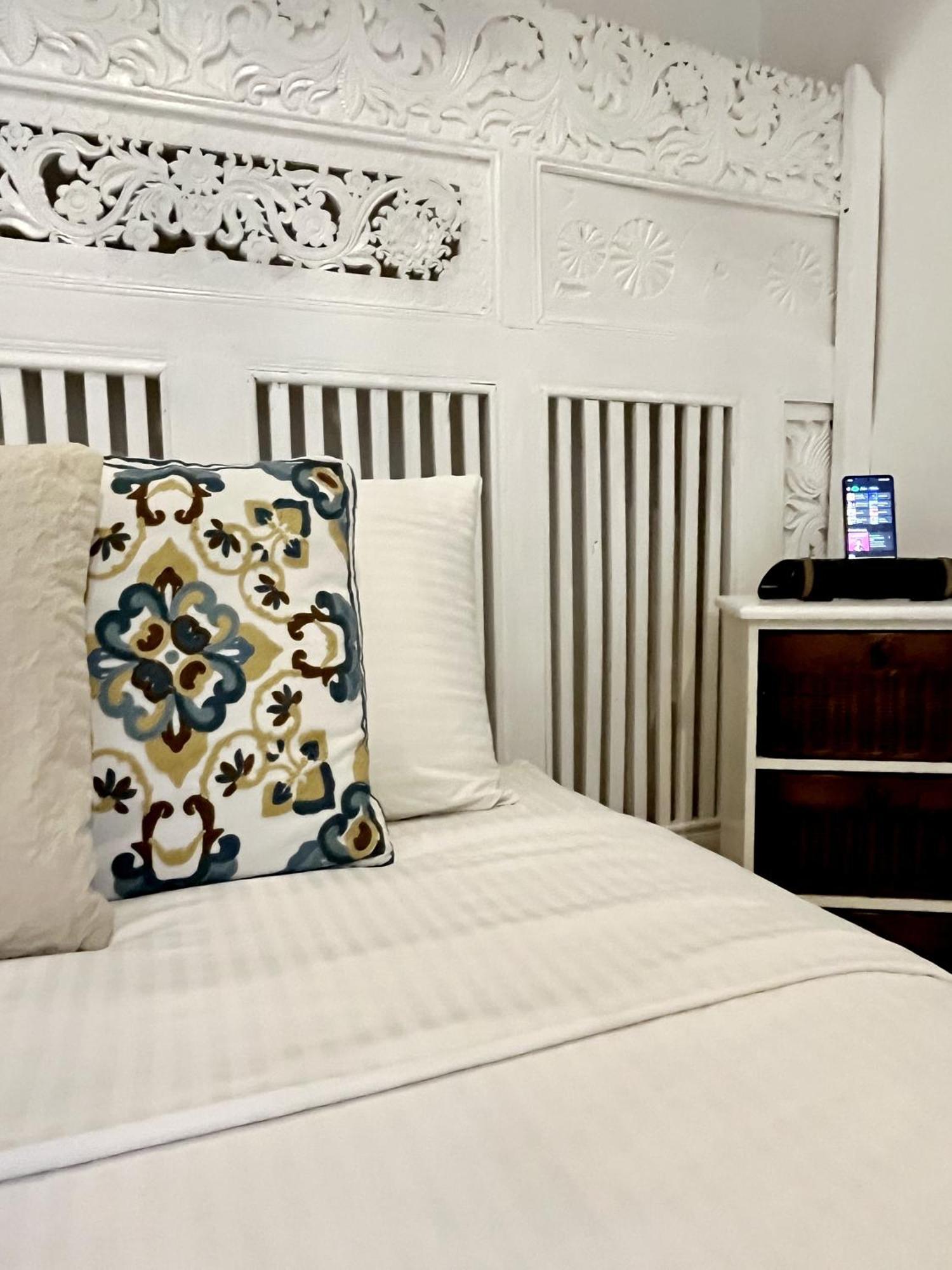 Lugar Bonito Hotel Balabag  Eksteriør billede