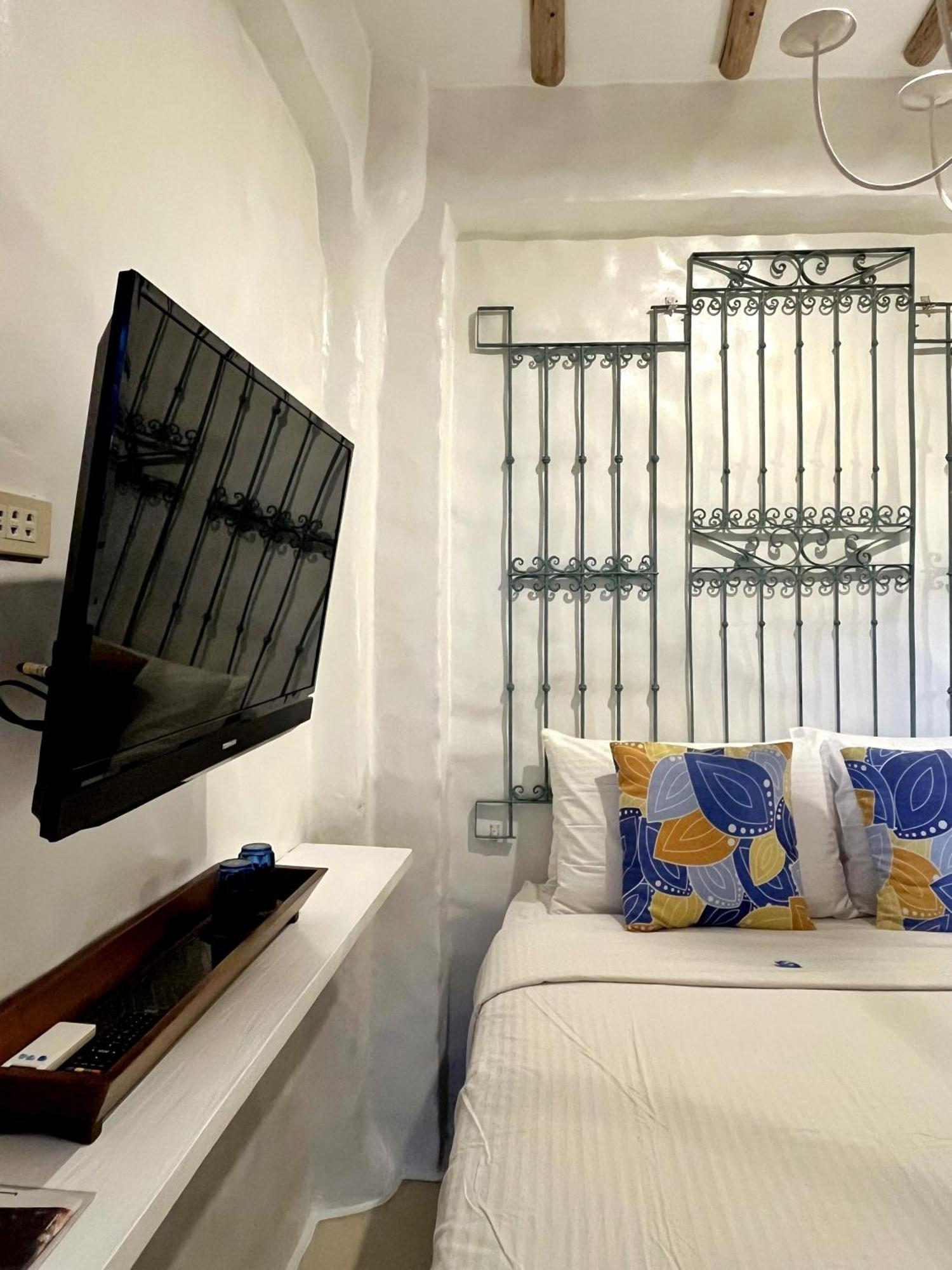 Lugar Bonito Hotel Balabag  Eksteriør billede